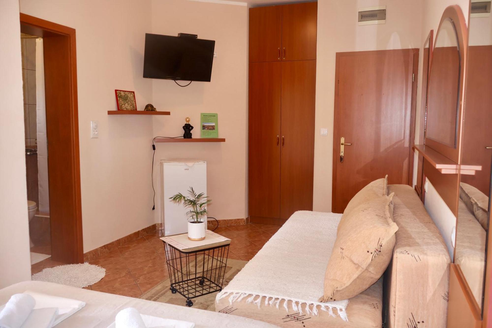 Hotel Pansion Nobel Petrovac Habitación foto