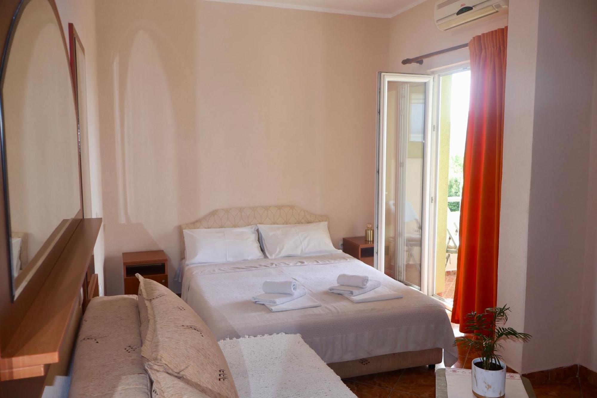 Hotel Pansion Nobel Petrovac Habitación foto